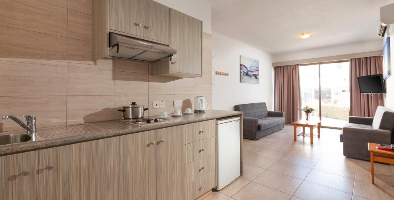 Penelope Beach Hotel Apts Protaras Ngoại thất bức ảnh