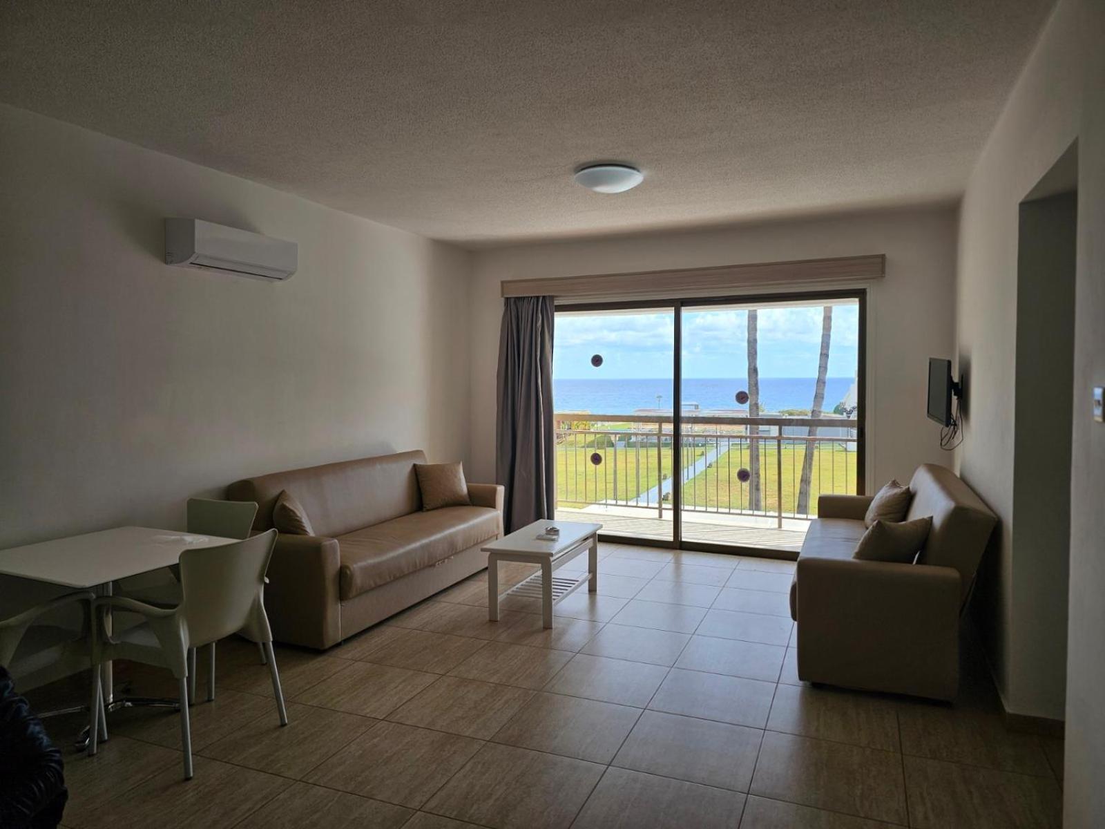 Penelope Beach Hotel Apts Protaras Ngoại thất bức ảnh